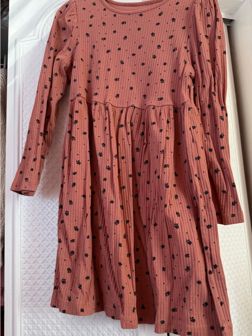 H&M Ribbed Long-Sleeve Floral Dress - Dusty Rose with Black Print